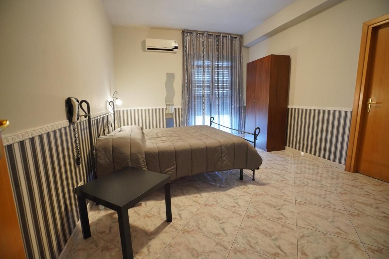 Hotel Stefany Lago Patria Esterno foto