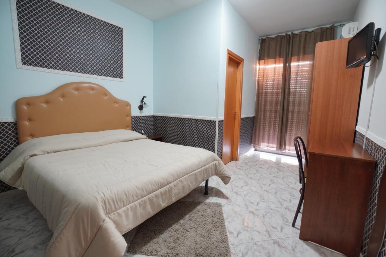 Hotel Stefany Lago Patria Esterno foto