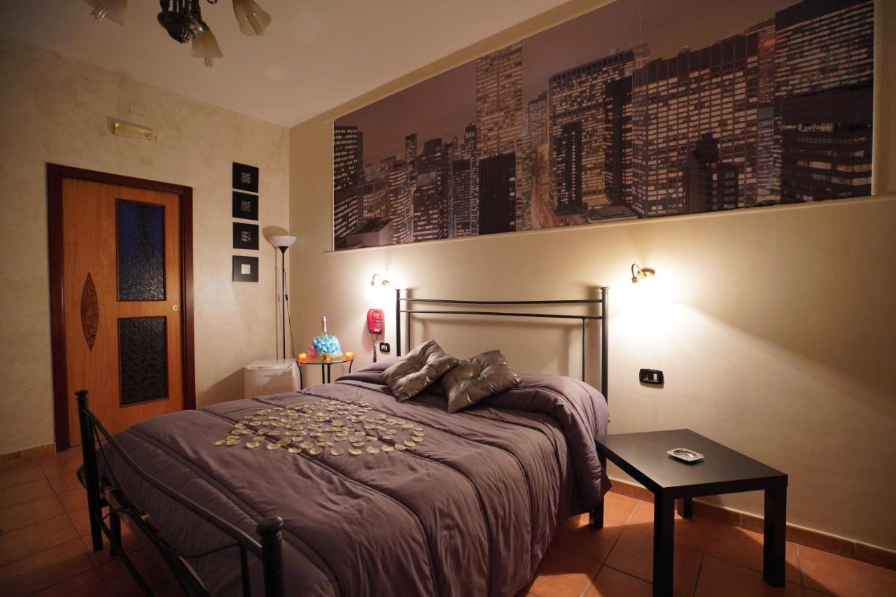 Hotel Stefany Lago Patria Esterno foto